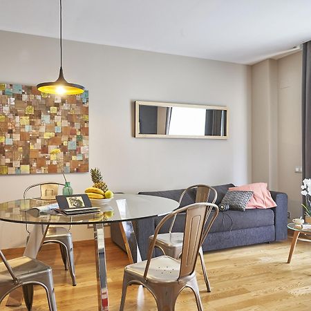 Ainb Sagrada Familia Apartments Barcelona Ngoại thất bức ảnh