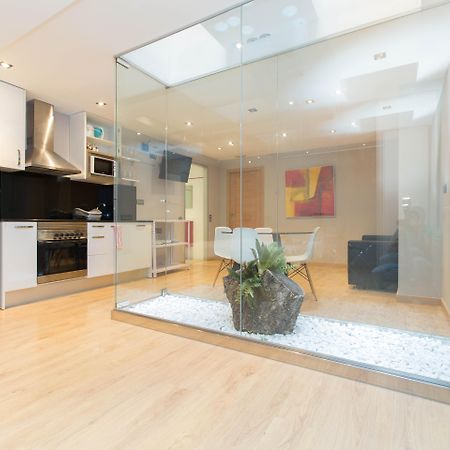 Ainb Sagrada Familia Apartments Barcelona Ngoại thất bức ảnh