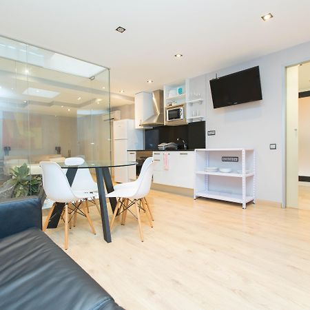 Ainb Sagrada Familia Apartments Barcelona Ngoại thất bức ảnh