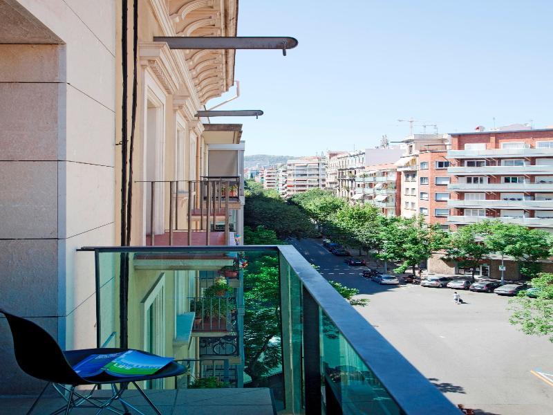 Ainb Sagrada Familia Apartments Barcelona Ngoại thất bức ảnh