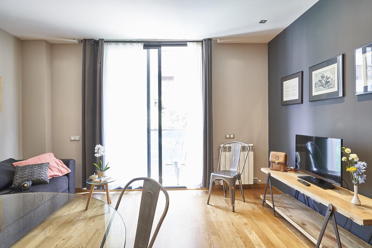 Ainb Sagrada Familia Apartments Barcelona Ngoại thất bức ảnh